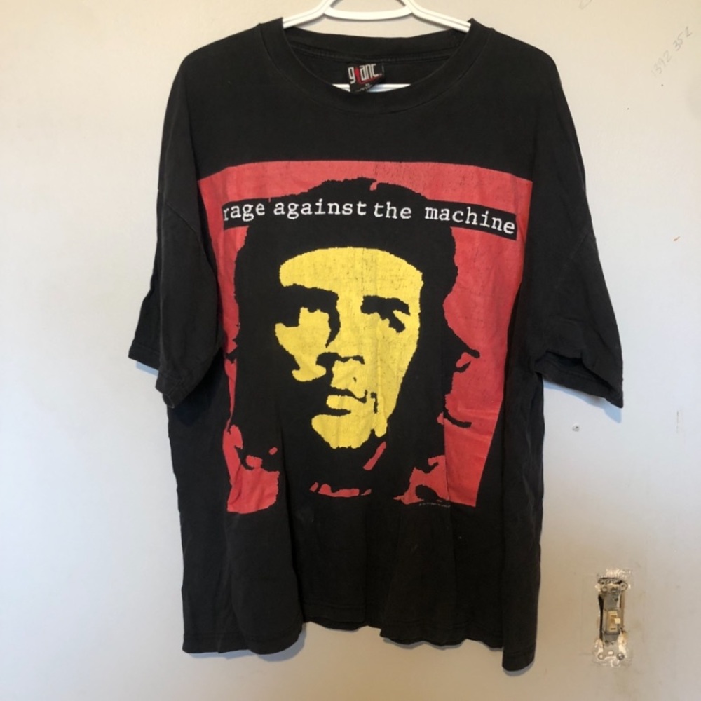 Vintage 90s Rage Against The Machine Che Guevara Shirt Giant tag